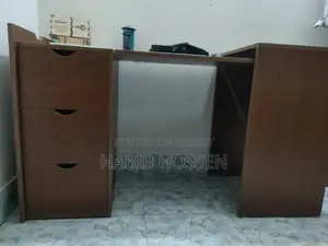 ফোল্ডেবল টেবিল