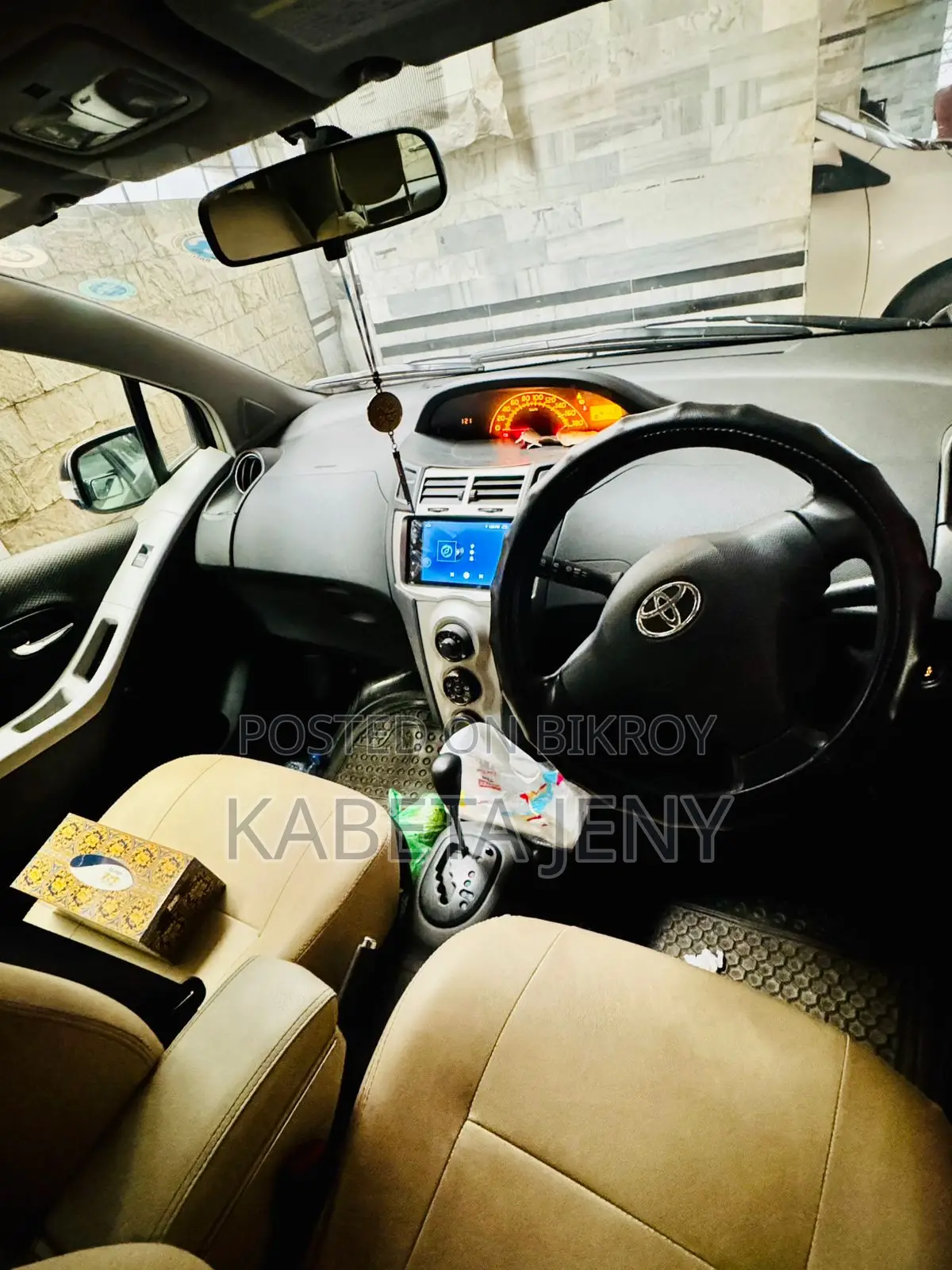 Toyota Vitz 2009 Black