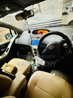 Toyota Vitz 2009 Black