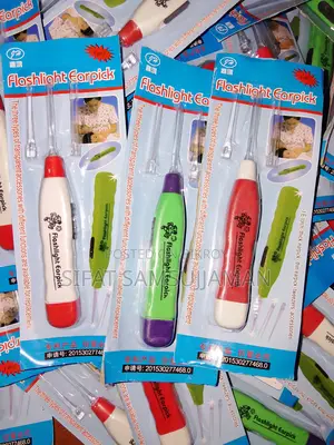 LED Flashlight Earpick. Ear cleaning for everyone from children to adults