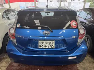 টয়োটা অ্যাকুয়া জি ২০১৪ ব্লু