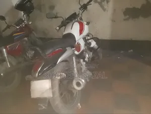 Bajaj V15 2018 White