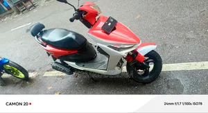Beetle Bolt Corbet 2019 Red