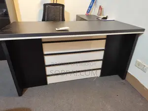 Premium Executive Office Desk / Manager Table (Black White)