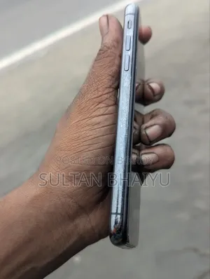 Apple iPhone X 64 GB Black