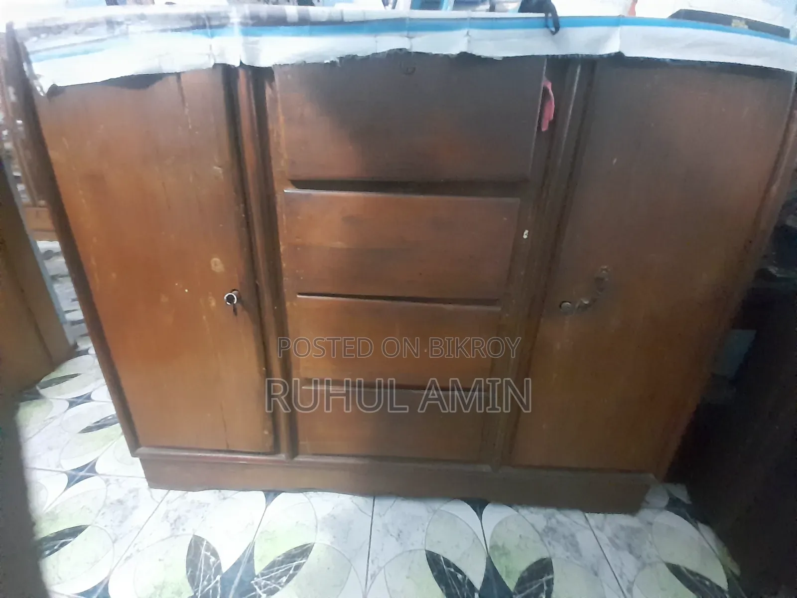 অনেক ভালো মানের ওয়ার্ডরোব