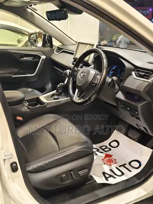 Toyota RAV4 Hybrid 2020 Pearl