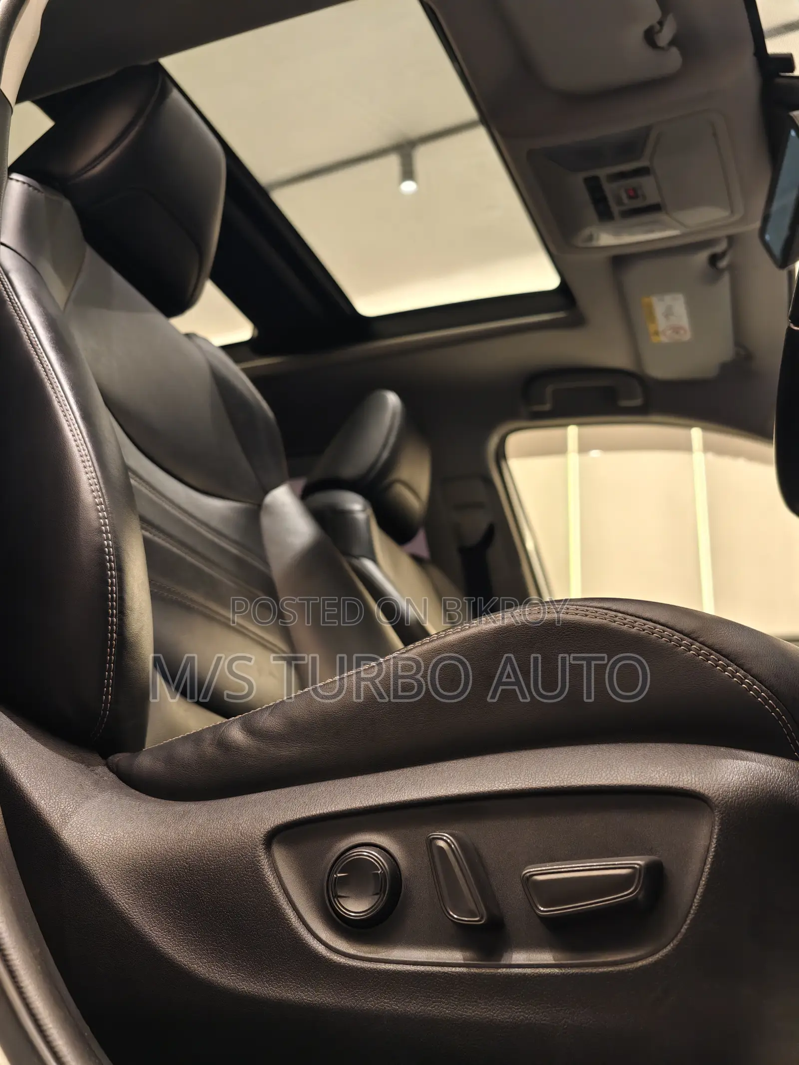 Toyota RAV4 Hybrid 2020 Pearl