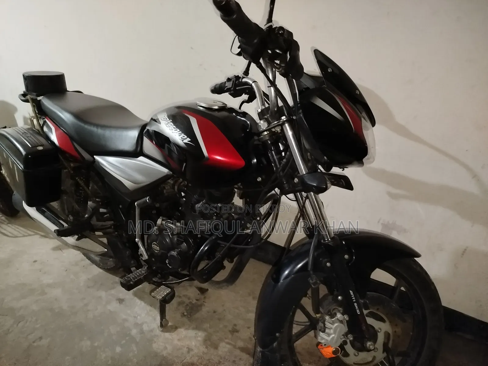 Bajaj Discover 125 2020 Black