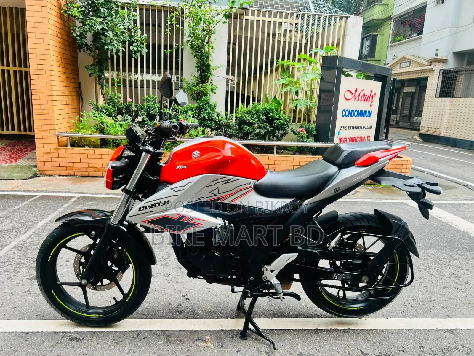 Suzuki Gixxer Fi ABS 2024 Silver