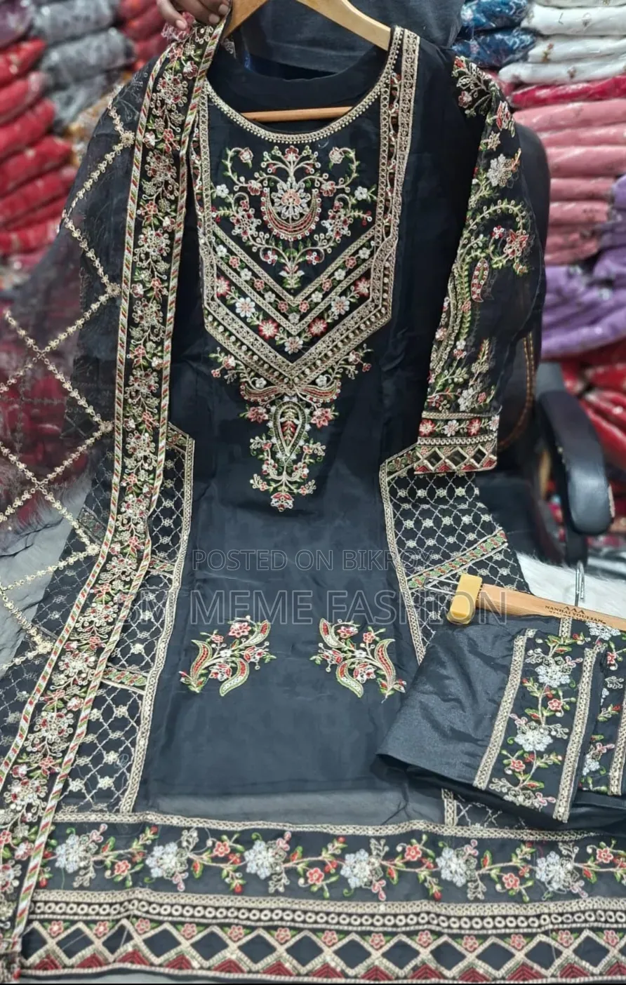Sada Bahar Three Piece