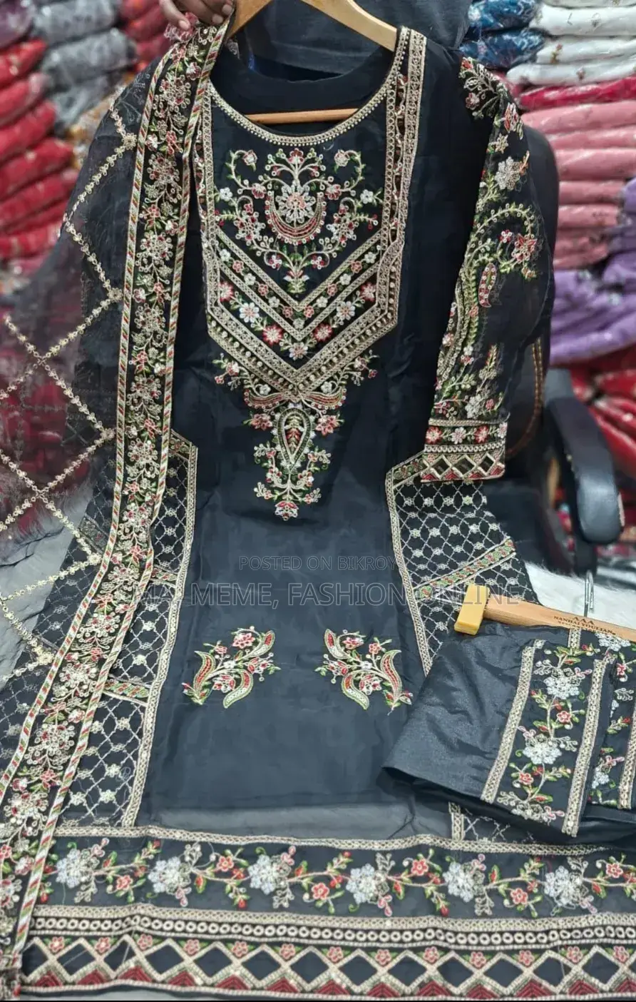 Sada Bahar Three Piece