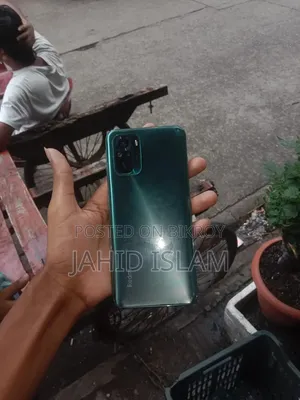 রিয়েলমি ১০ ১২৮ জিবি নীল