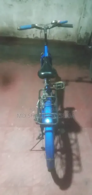 কোলা কালারের ভালো একটা সাইকেল