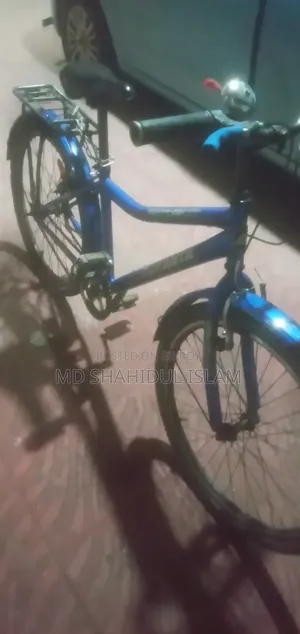 কোলা কালারের ভালো একটা সাইকেল