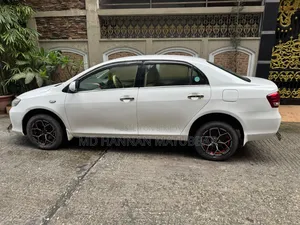 Toyota Axio 2011 White