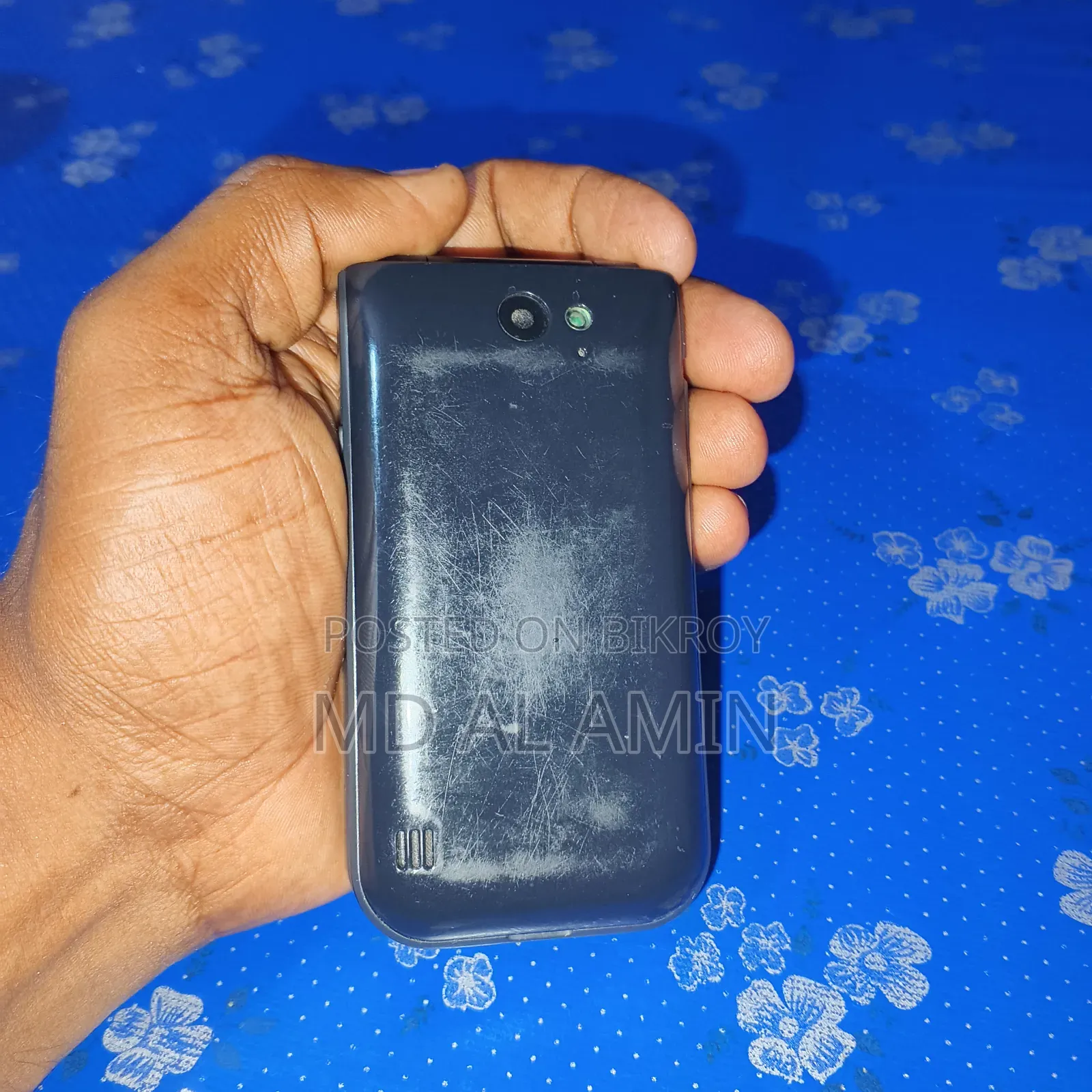নোকিয়া ২৭২০ ফ্লিপ ৫১২ জিবি কালো