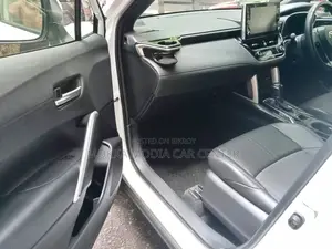 Toyota Corolla Cross 2022 Pearl