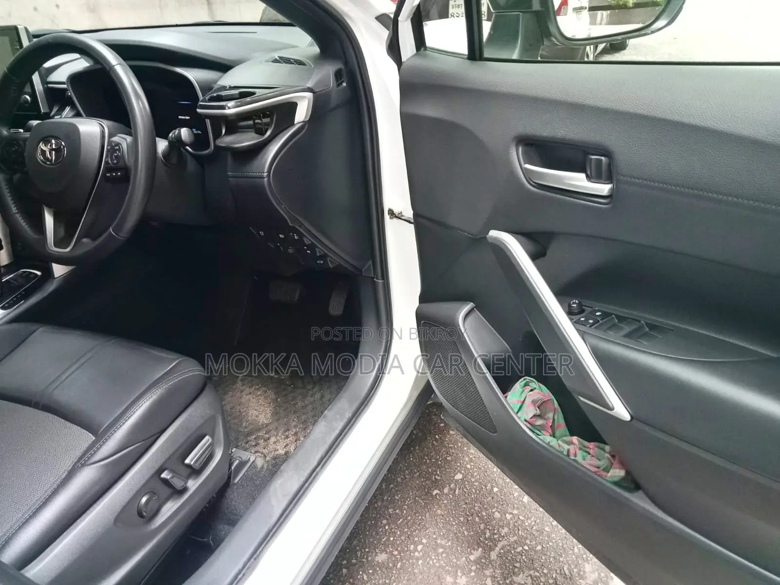 Toyota Corolla Cross 2022 Pearl
