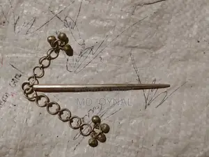 An old silver hair pin will be sold.