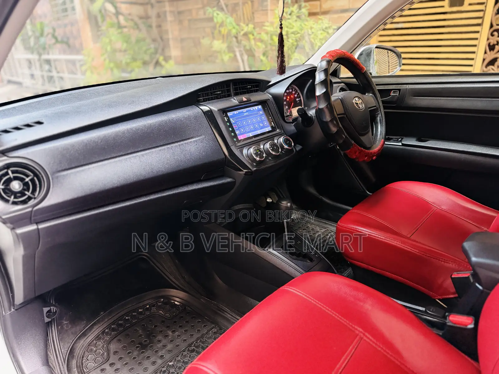 Toyota Axio 2017 সাদা