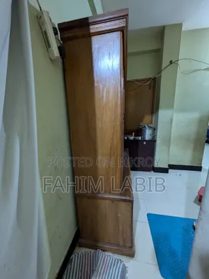 সেগুন কাঠের শোকেস