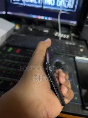 টেকনো ক্যামন ৪০ প্রো ৪জি ২৫৬ জিবি গ্রে