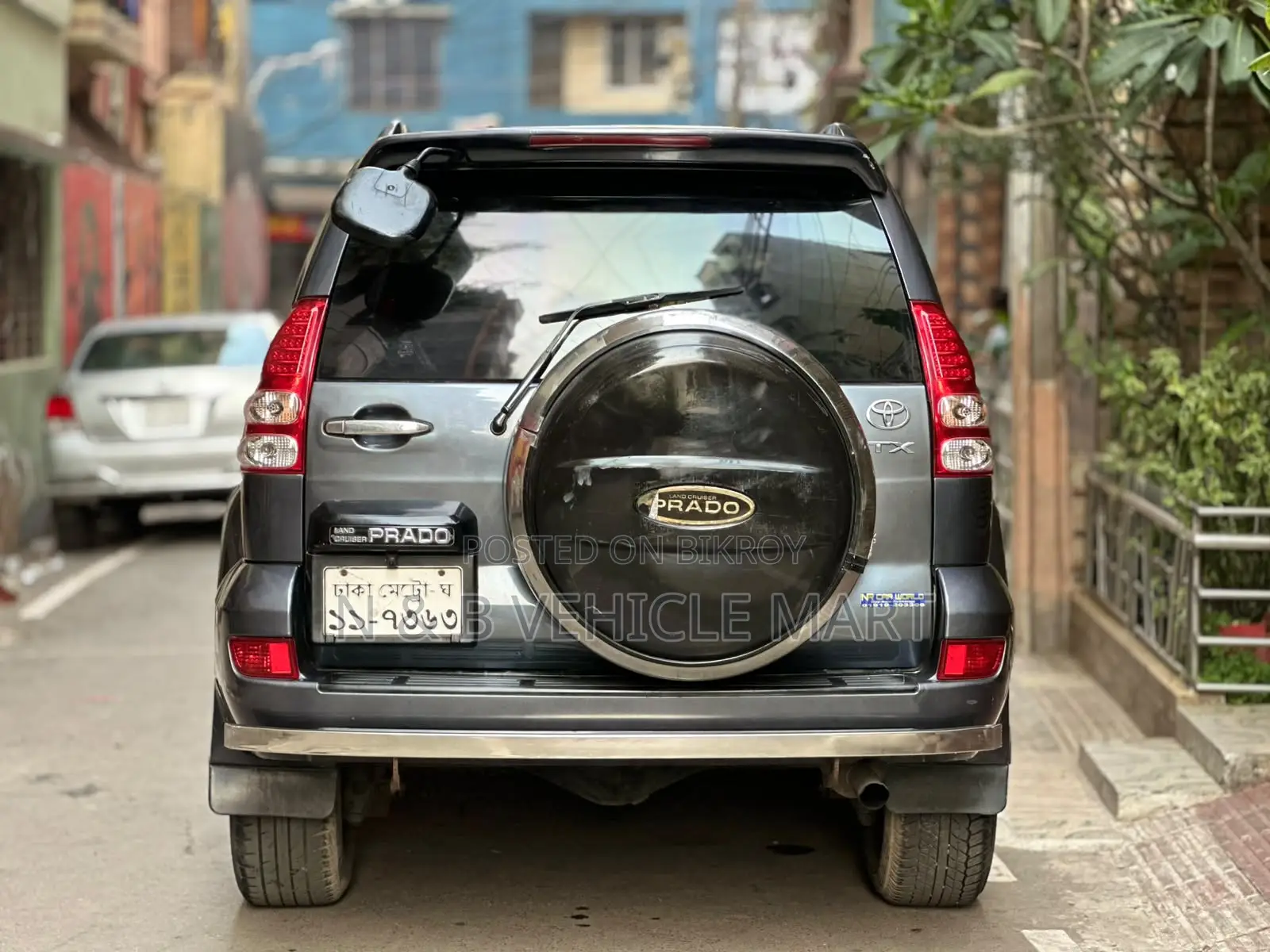 টয়োটা ল্যান্ড ক্রুজার প্রাডো ২০০৩ ব্ল্যাক