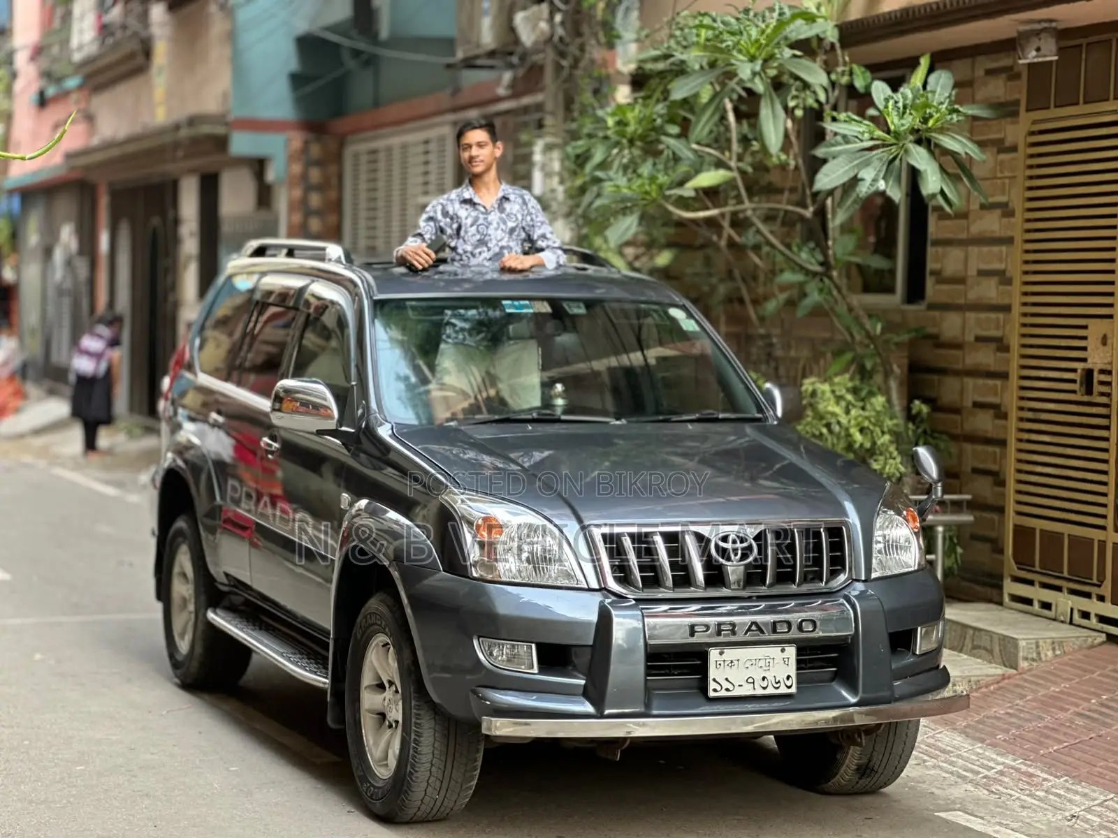 টয়োটা ল্যান্ড ক্রুজার প্রাডো ২০০৩ ব্ল্যাক