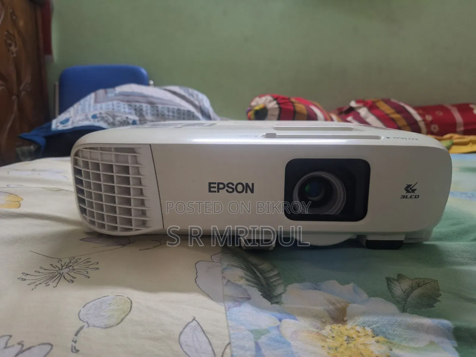 Epson Projector (Eb-2042)