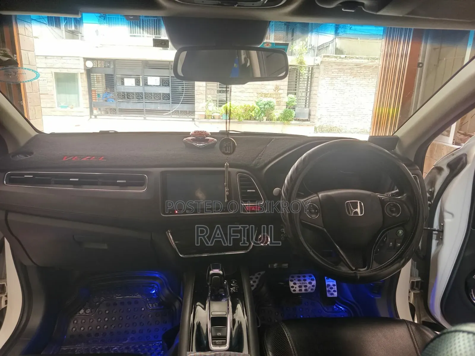 Honda Vezel 2014 Pearl
