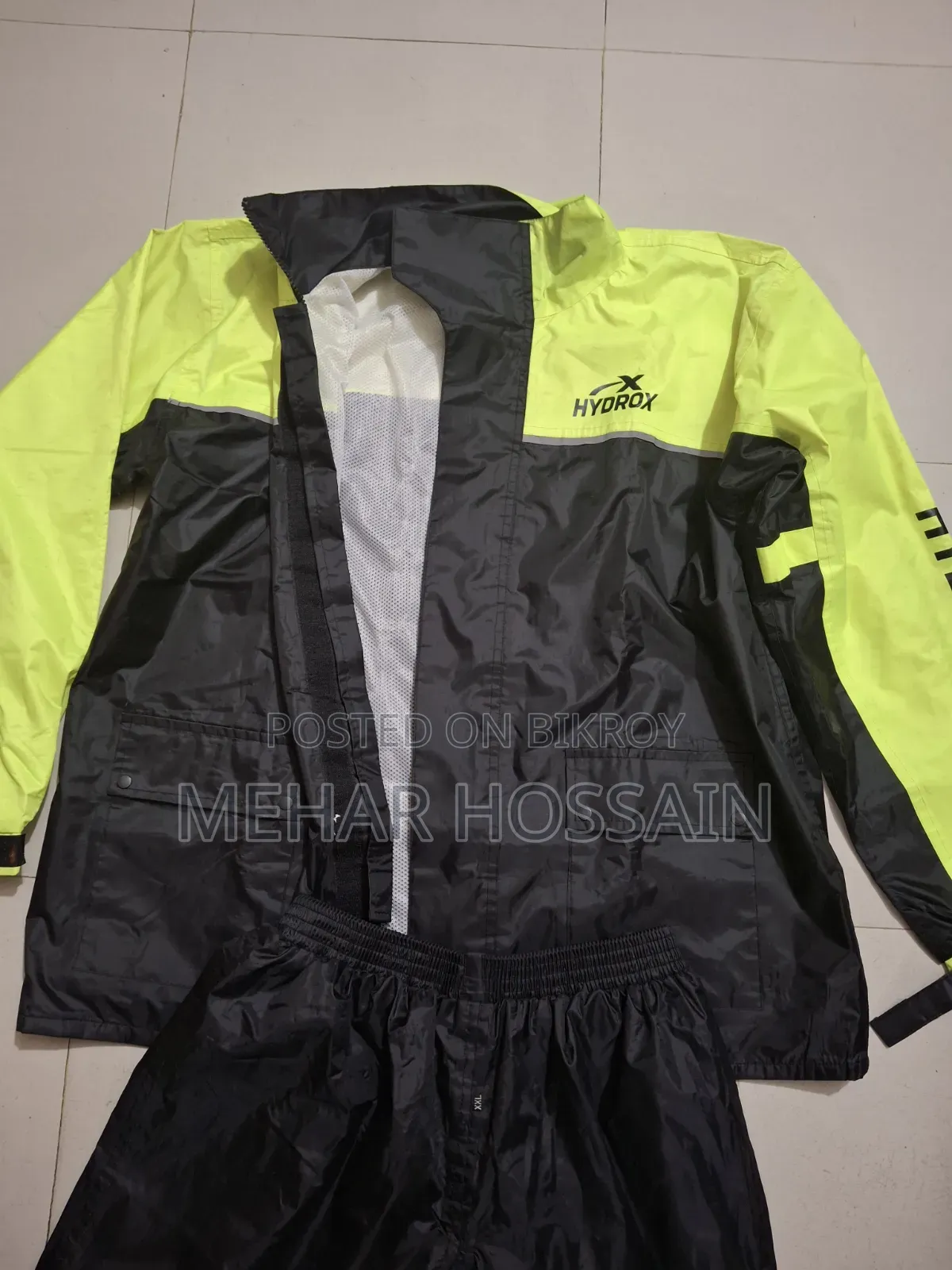 Hydrox Raincoat