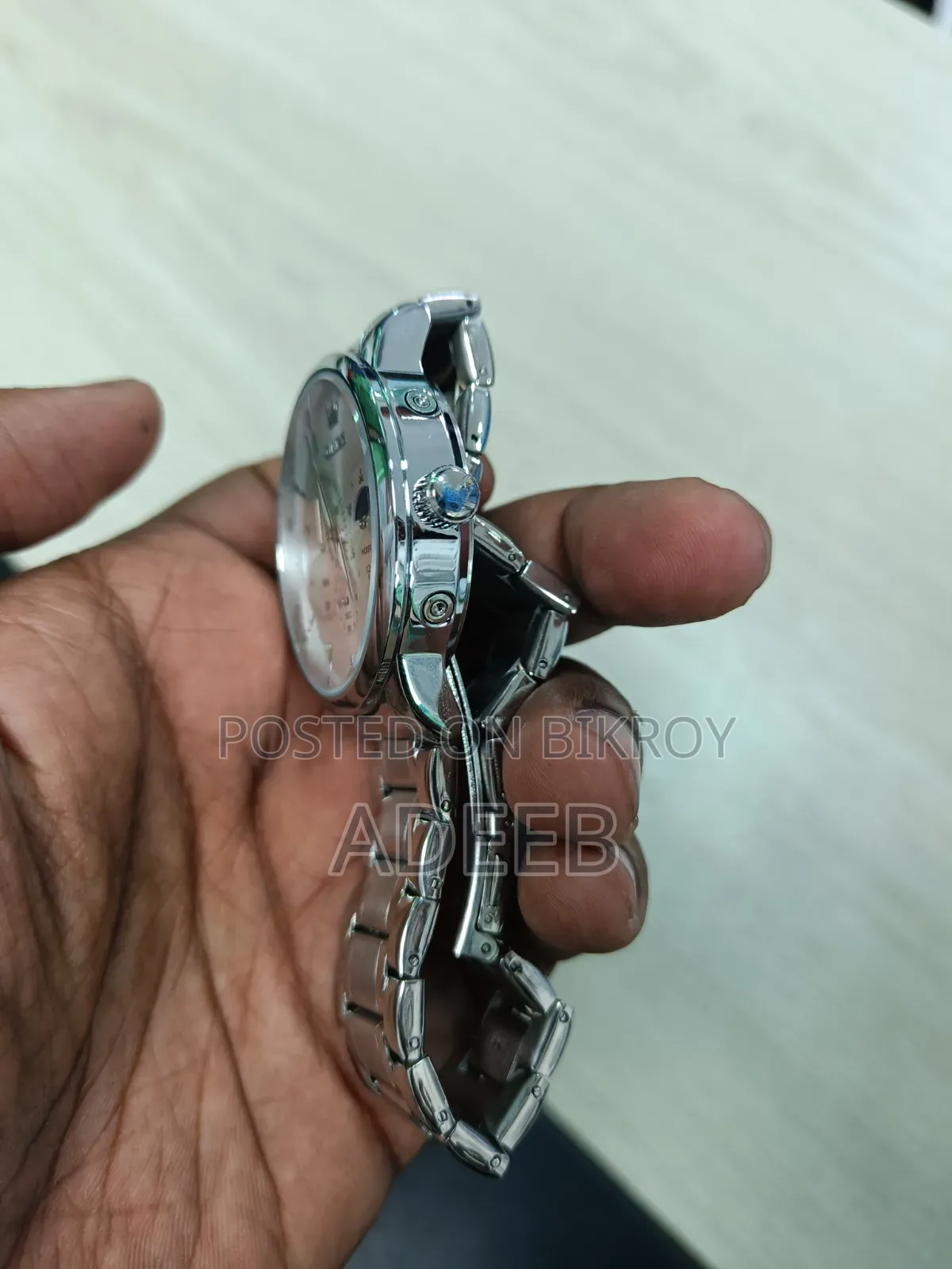 অরিজিনাল ওলেভস ঘড়ি