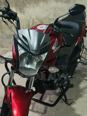 Honda CB 2018 Red