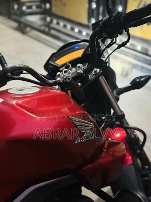 Honda CB 2018 Red