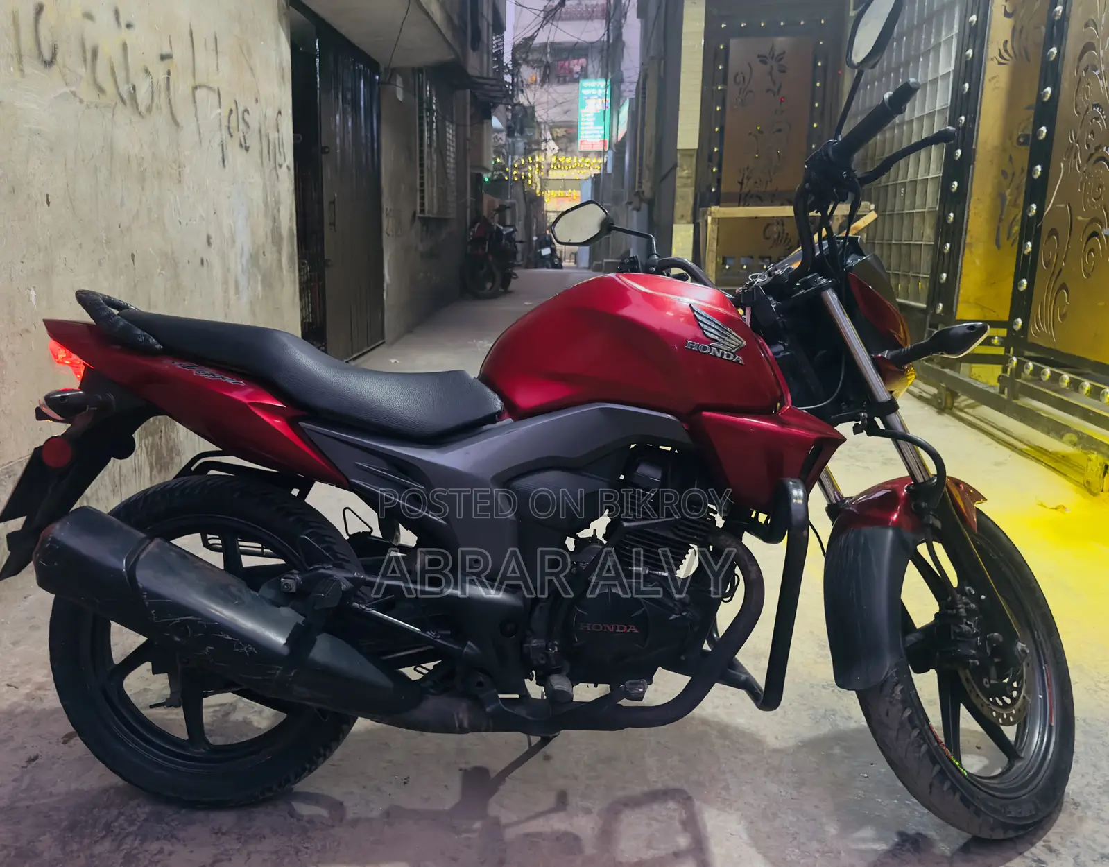 Honda CB 2018 Red