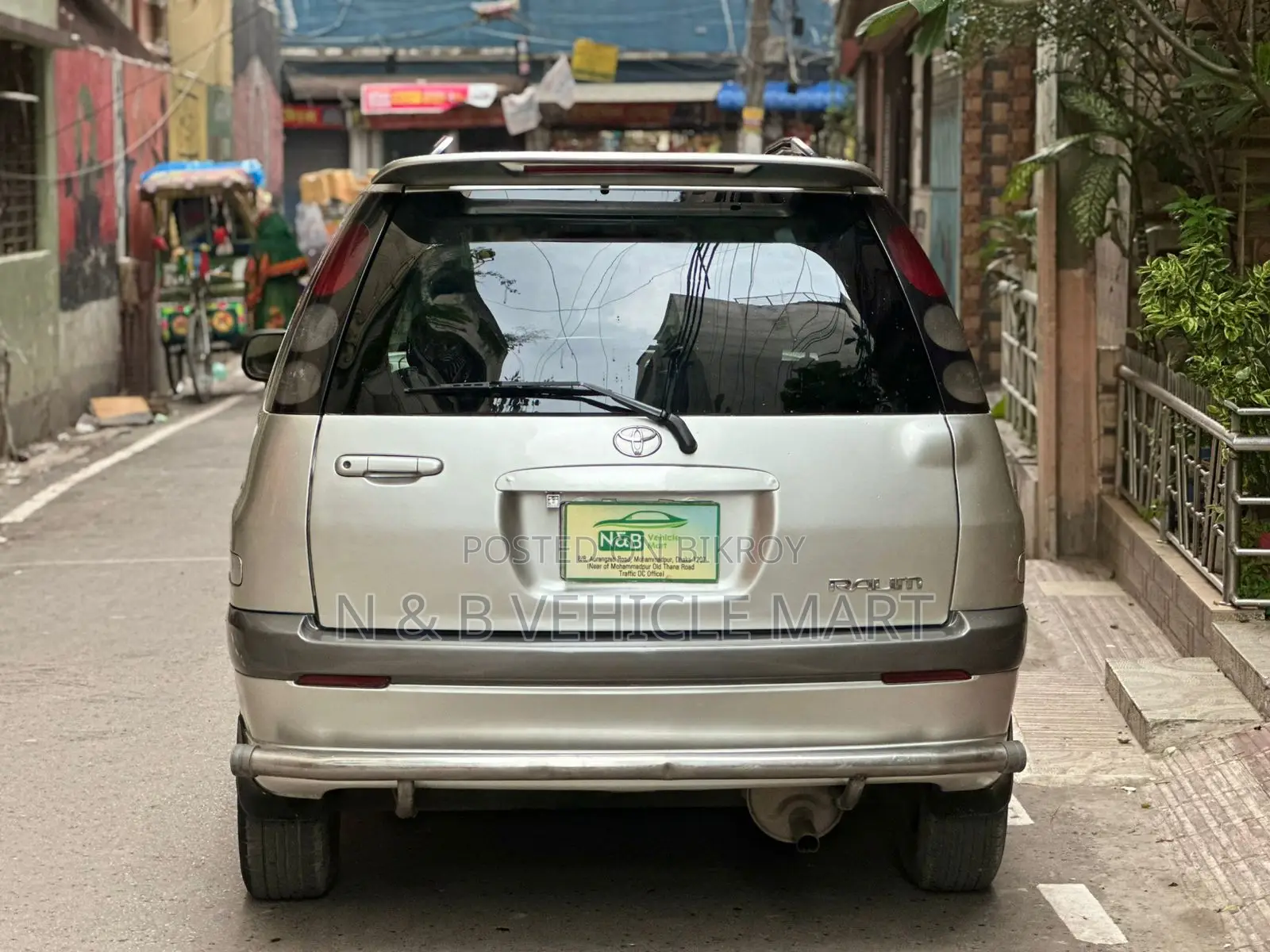 Toyota Raum 1999 Silver