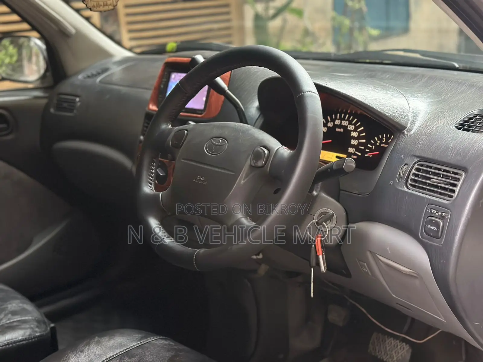 Toyota Raum 1999 Silver