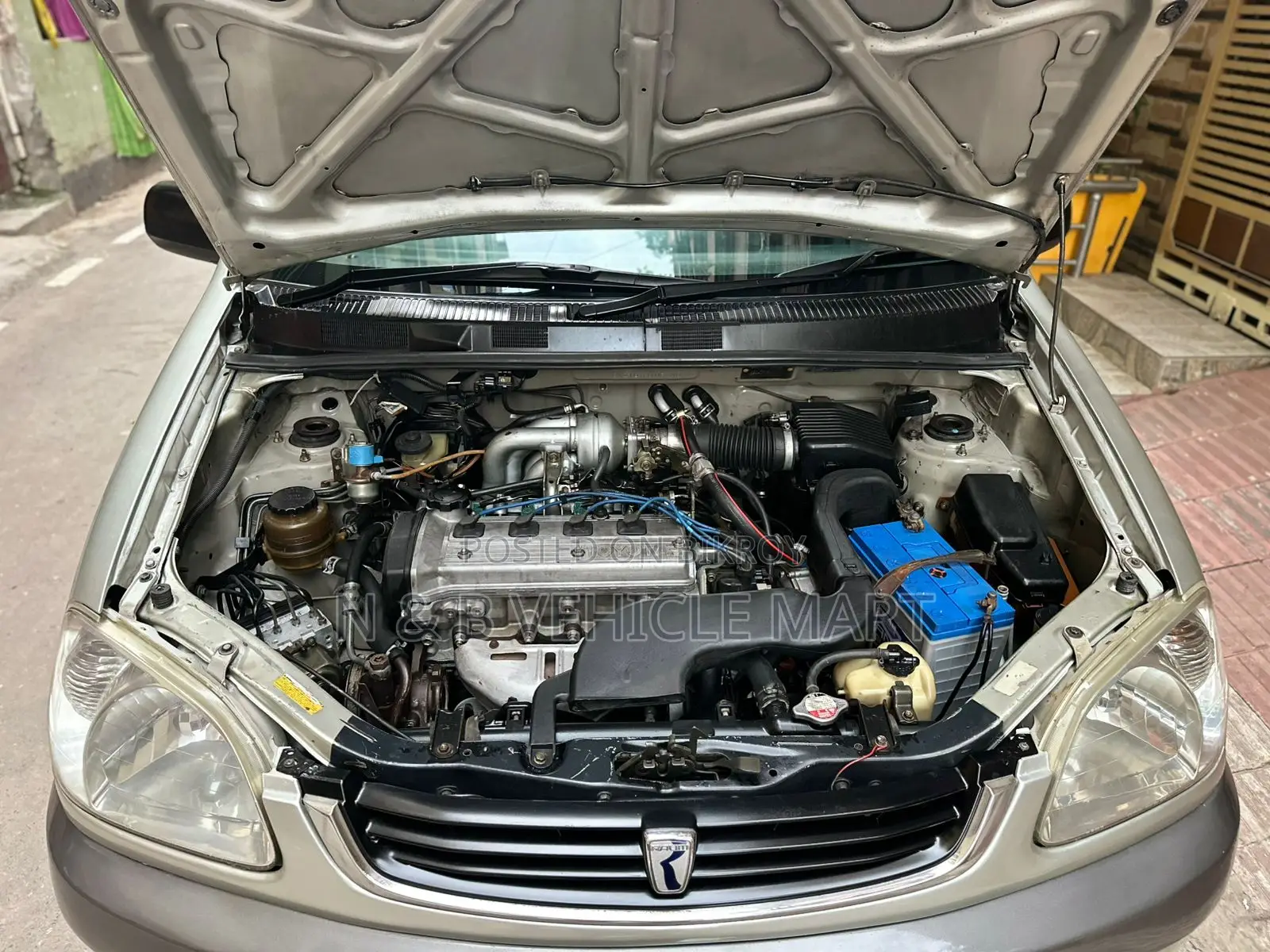Toyota Raum 1999 Silver