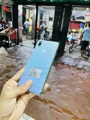 Vivo Y11 32 GB Blue