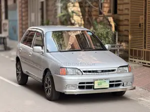Toyota Starlet 1995 Silver