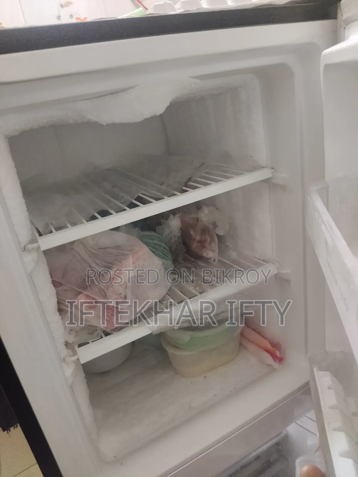 Whirlpool 236 Liters Fresh Magic Pro Frost Refrigerator