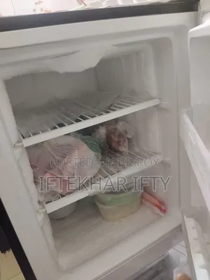 Whirlpool 236 Liters Fresh Magic Pro Frost Refrigerator