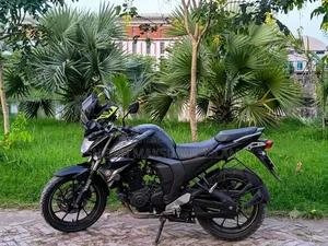 ইয়ামাহা এফজেড ২০২৪ ব্ল্যাক