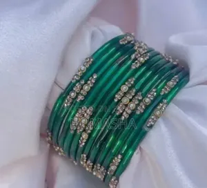 Premium Handmade Kundan Thread Bangles