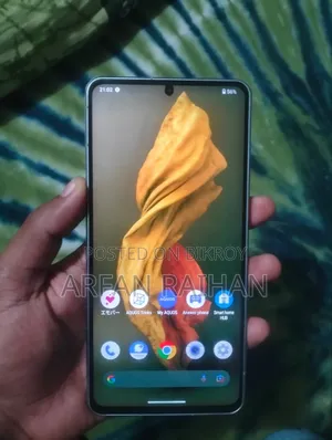 Sharp Aquos R7 256 GB Silver