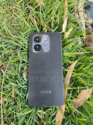 iQOO Z9x 128 GB Black
