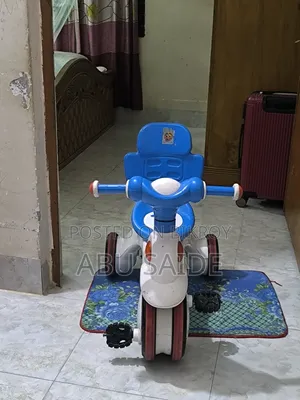 বাচ্চাদের ব্যবহৃত খেলনা
