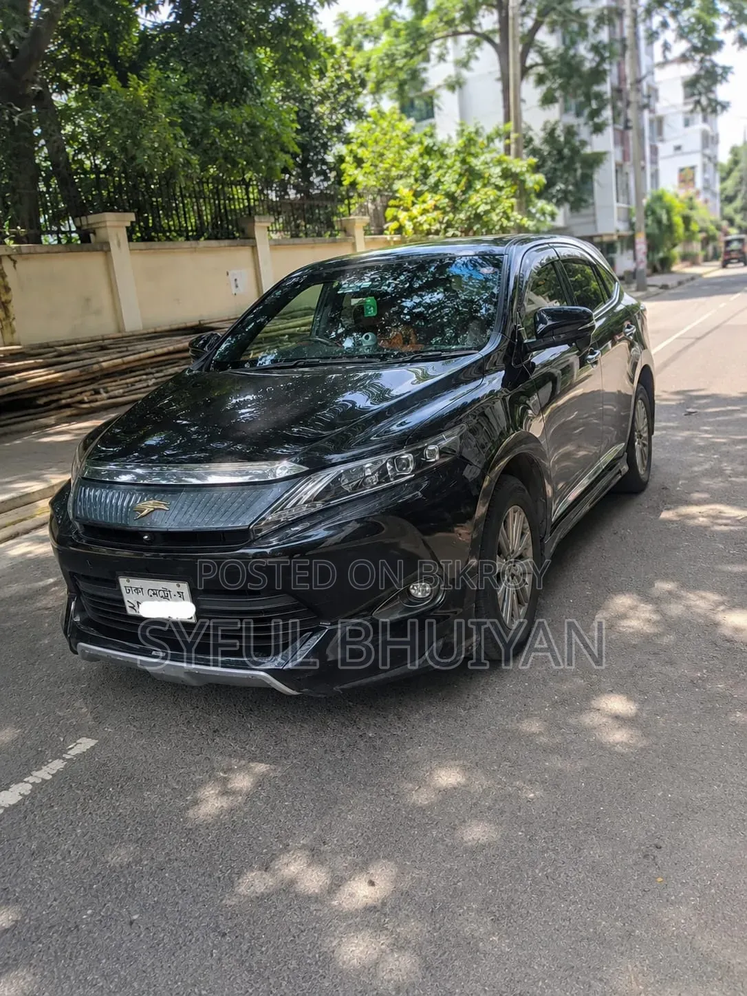 Toyota Harrier 2.0 2016 Black