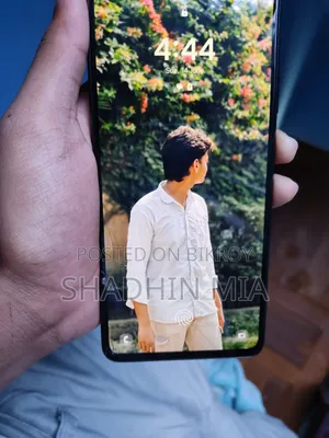 নিউ স্যামসাং গ্যালাক্সি এ৫২ ১২৮ জিবি ব্ল্যাক
